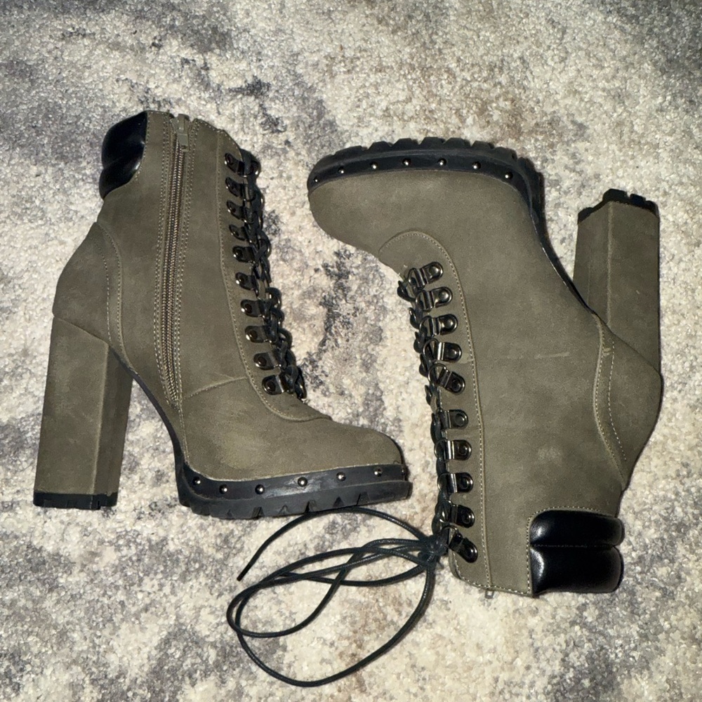 Stylish Olive Green Lace-Up Ankle Boots